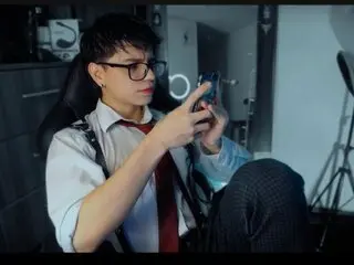 MarckConner nude show